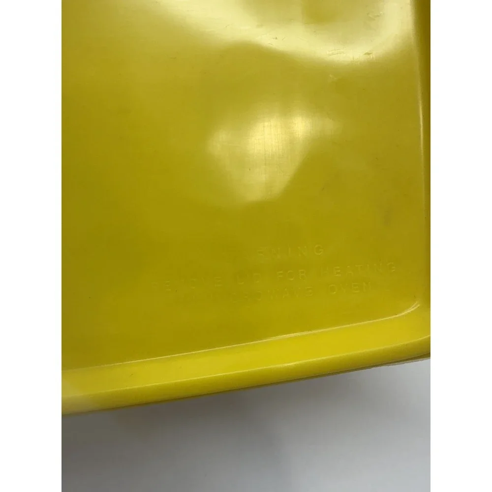 Tupperware product set
